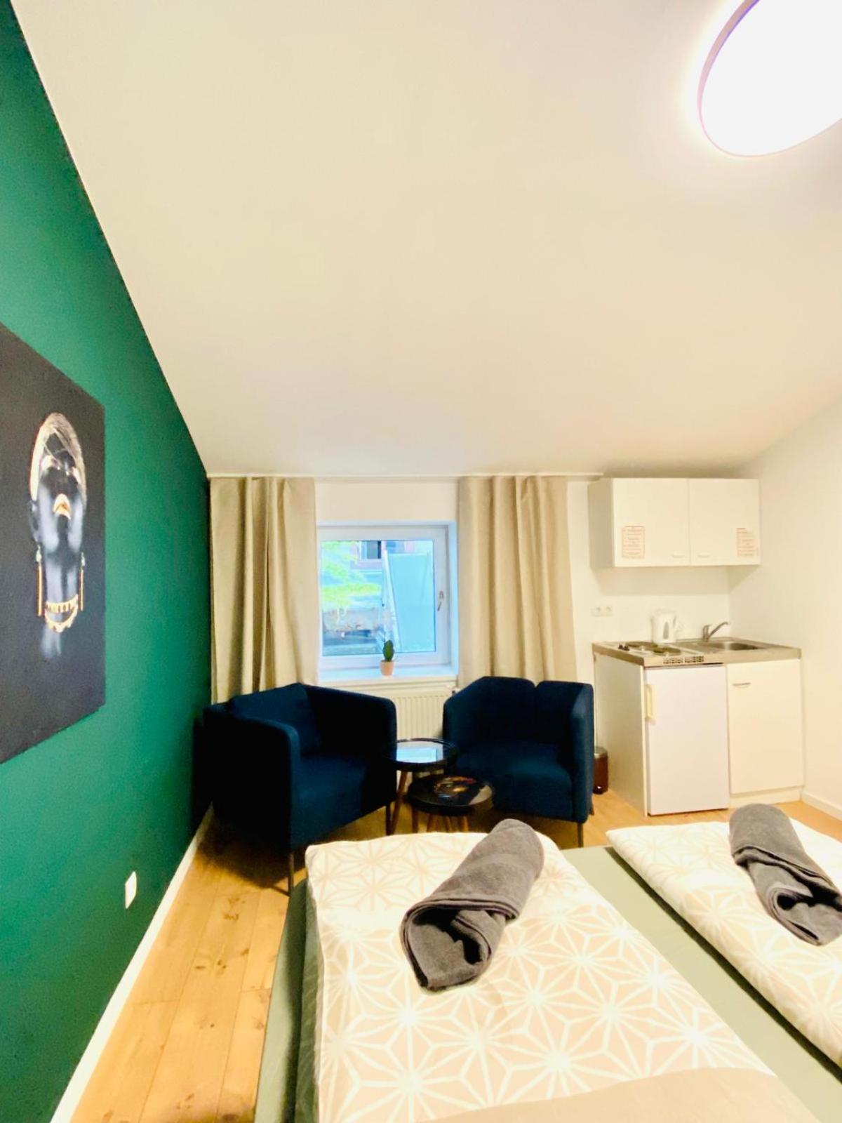 8 Fully Equipped Studio Shared Apt W Terrace Margareten Vienna Exterior photo