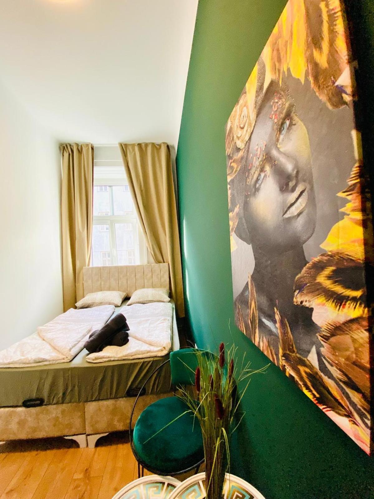 8 Fully Equipped Studio Shared Apt W Terrace Margareten Vienna Exterior photo