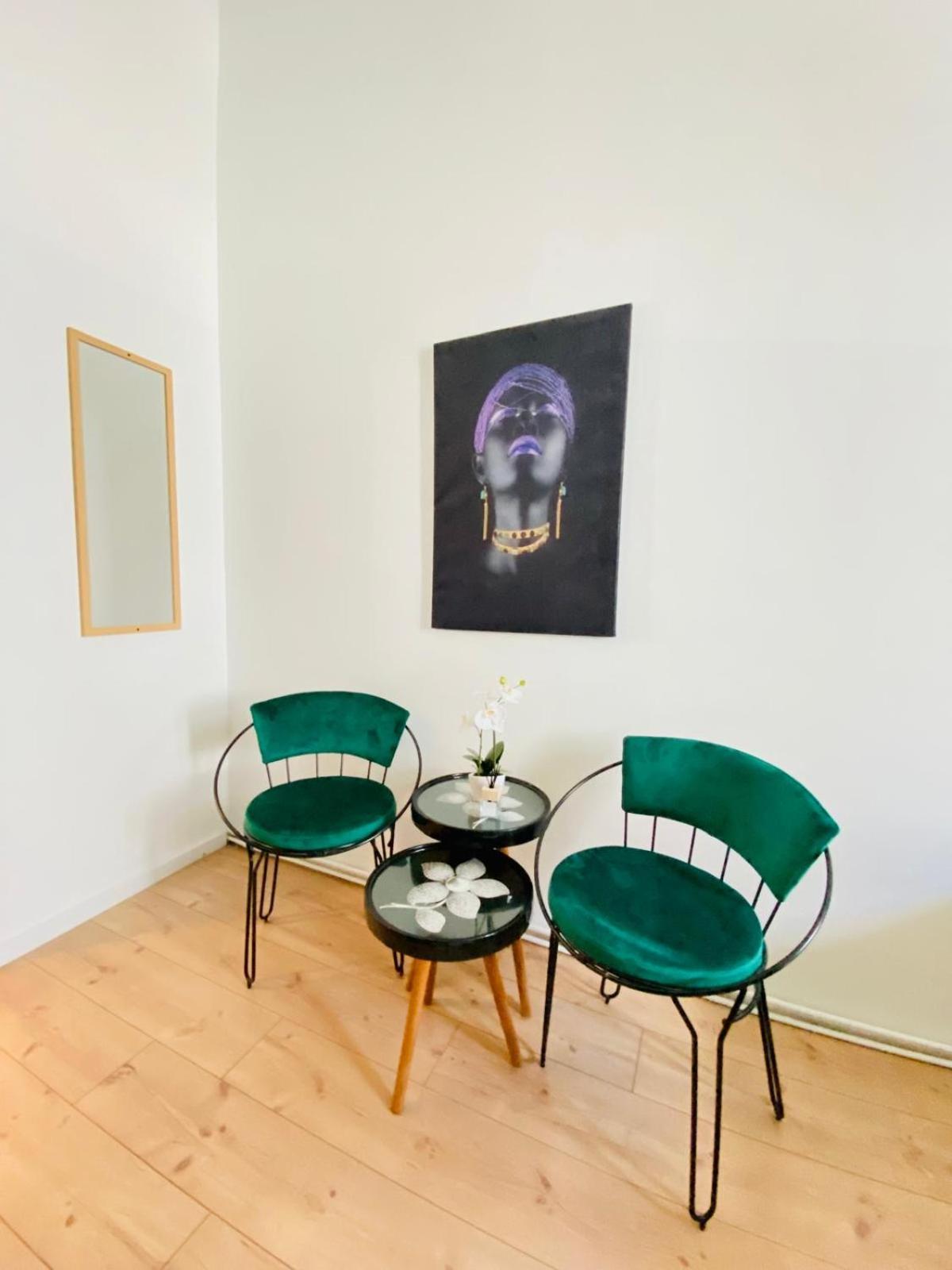 8 Fully Equipped Studio Shared Apt W Terrace Margareten Vienna Exterior photo
